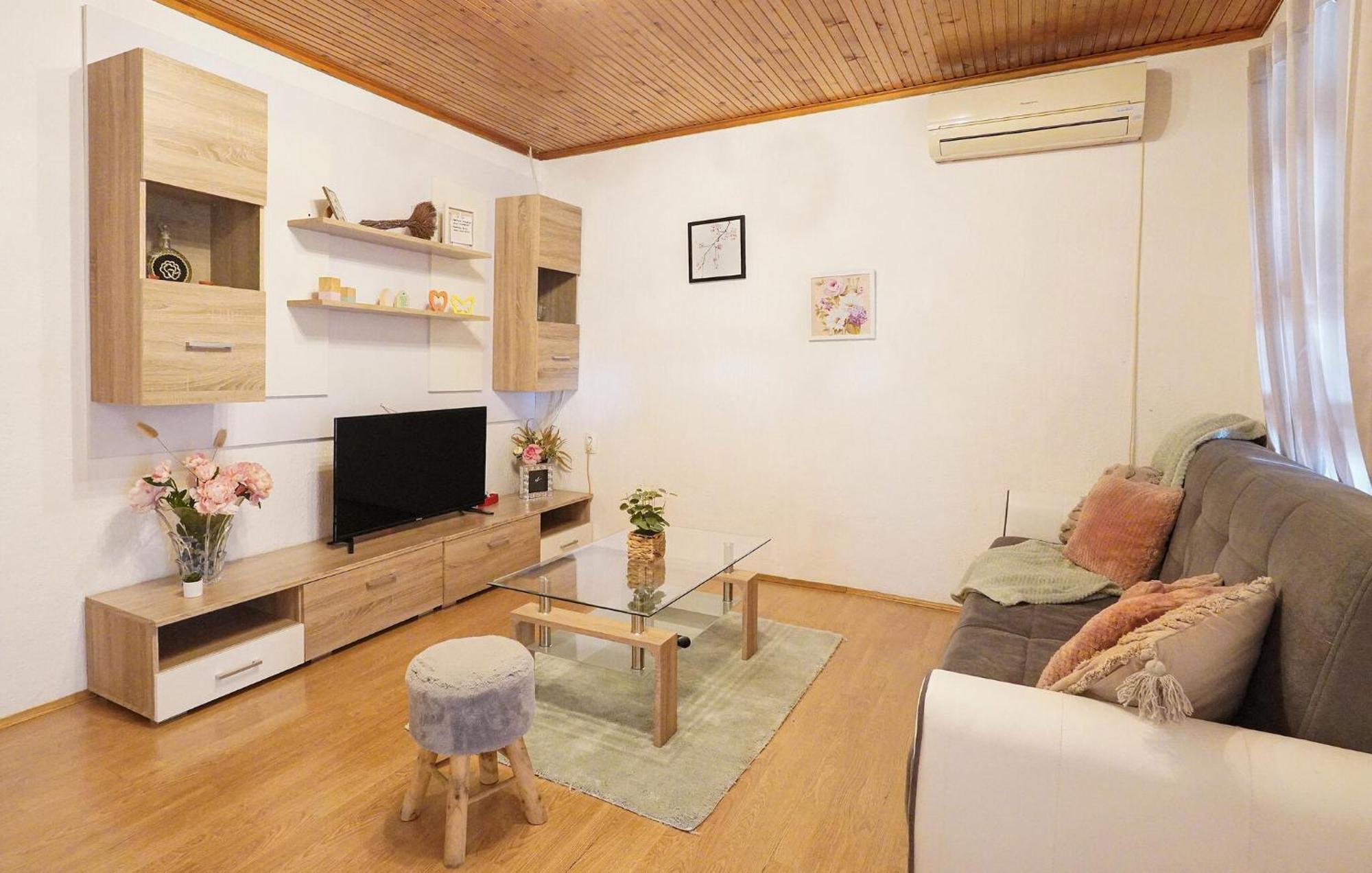 Awesome Apartment In Lovran With House Sea View Exterior foto